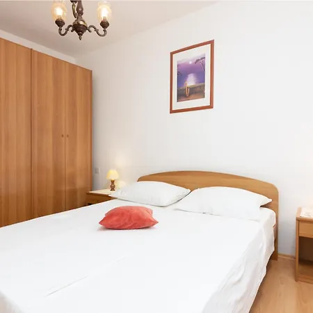 Apartments With A Parking Space Medulin - 7494 Room photo