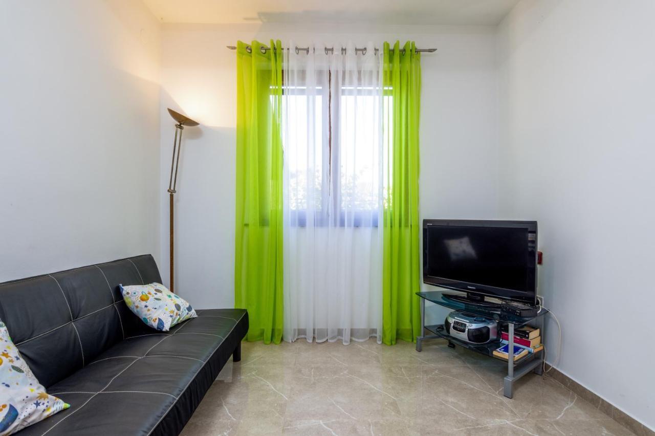 Apartment With A Parking Space - 7494